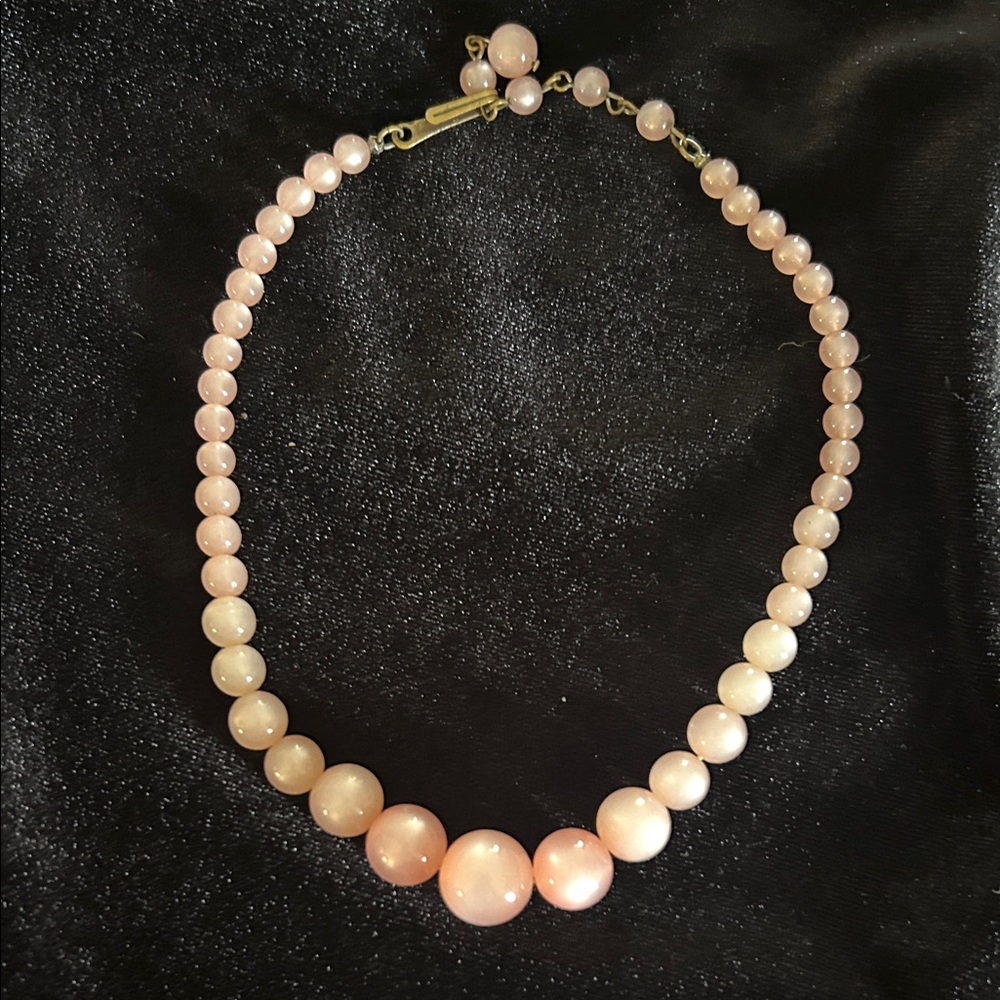Vintage 1950s  Moon Glow Lucite Choker